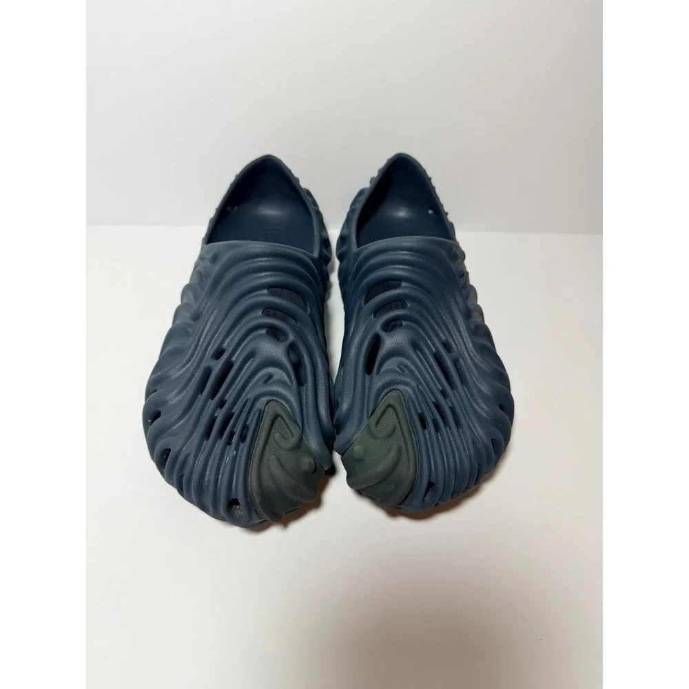 Crocs Salehe Bembury Pollex Niagara Size M11 Navy Blue Fingerprint strap missing